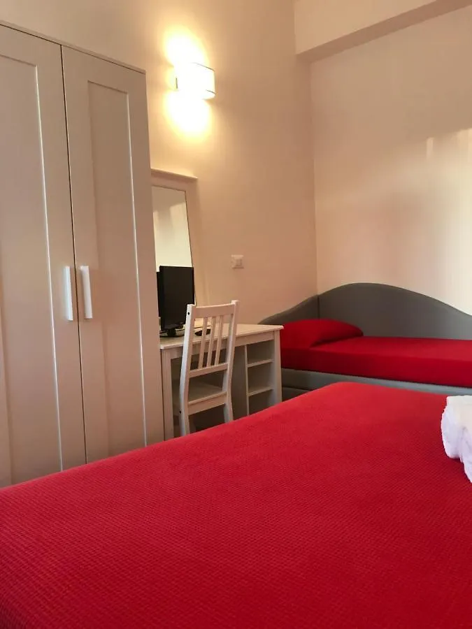 Hotel Augustus Milano Marittima 3*,  Itália