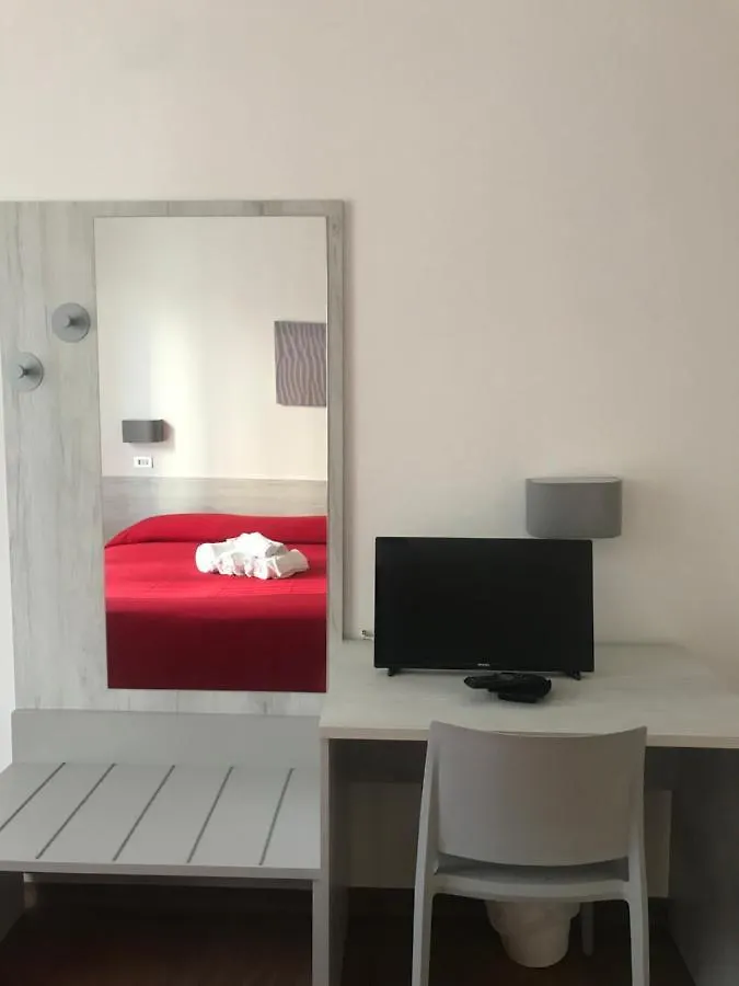 Hotel Augustus Milano Marittima 3*,